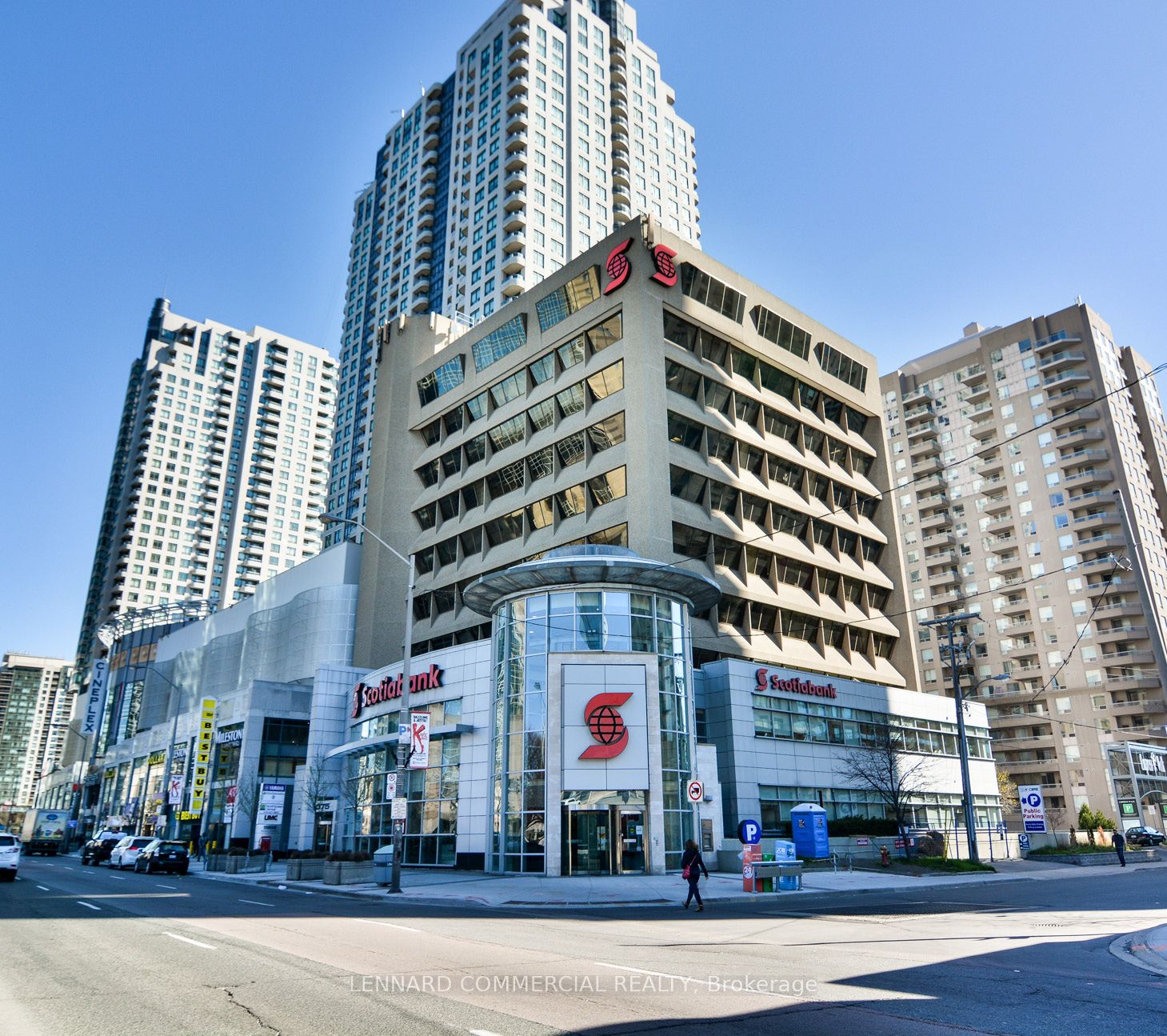 5075 Yonge St, Toronto, Ontario