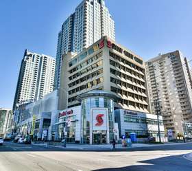 5075 Yonge St, Toronto, Ontario