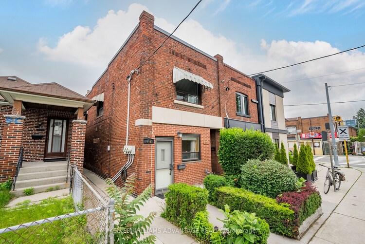 462&464 Sammon Ave, Toronto, Ontario, Danforth Village-East York