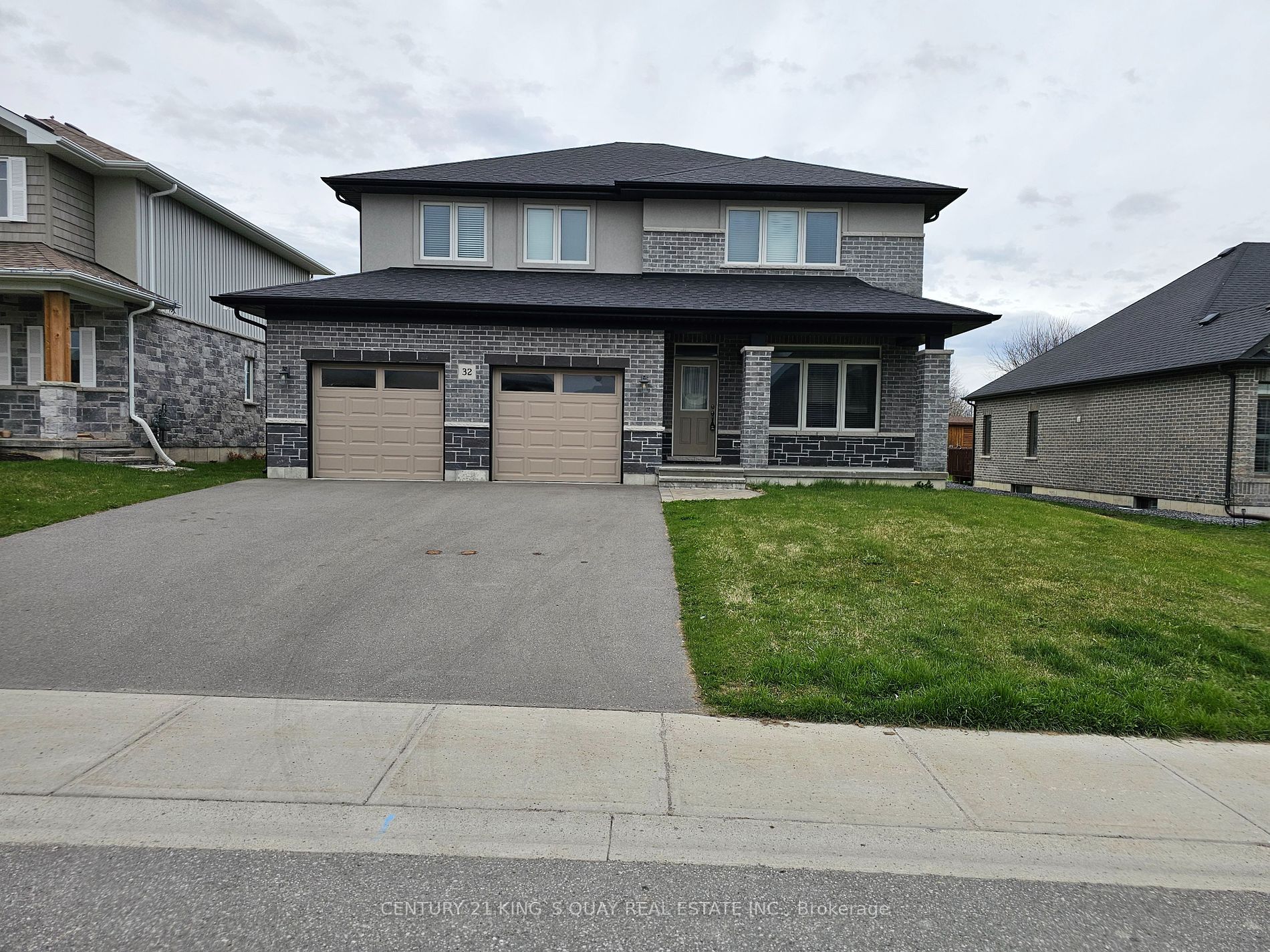 32 Stonecrest Blvd, Quinte West, Ontario, 