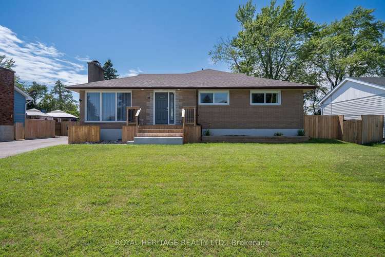 58 Fourth Ave W, Quinte West, Ontario, 