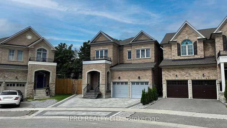 20 Clara May Ave E, East Gwillimbury, Ontario, Sharon