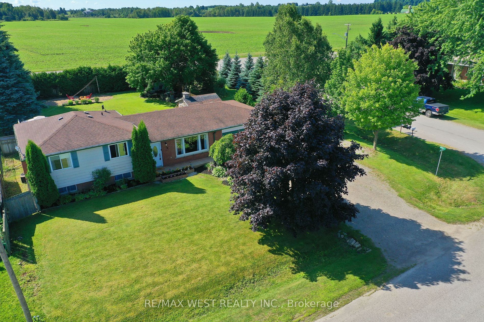 27 Victoria Blvd, East Garafraxa, Ontario, Rural East Garafraxa