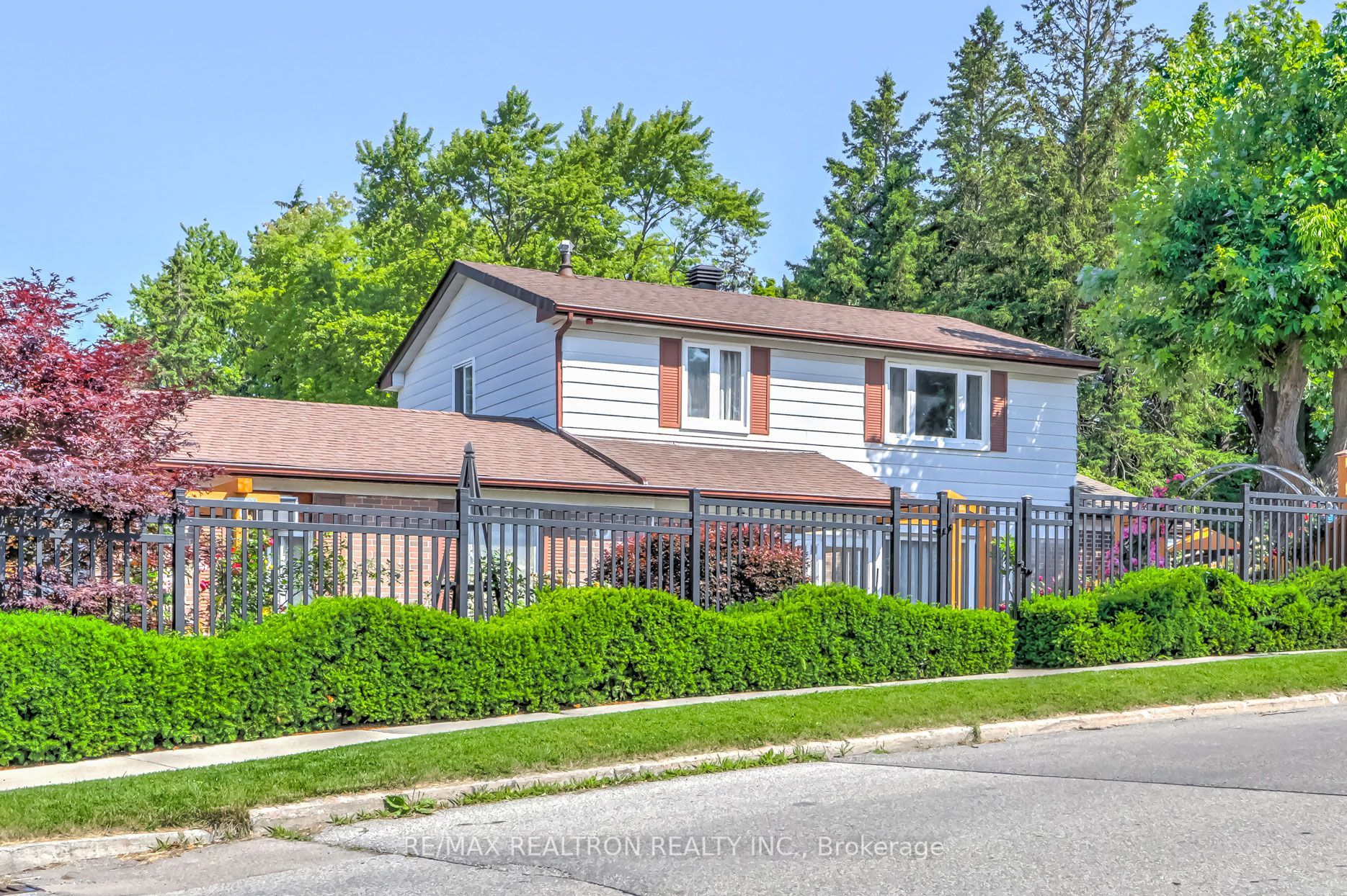 88 Cherrystone Dr, Toronto, Ontario, Hillcrest Village