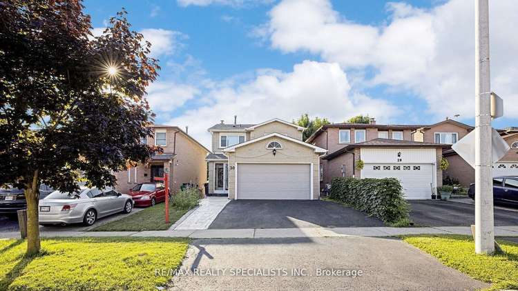 30 Bach Blvd, Brampton, Ontario, Brampton South