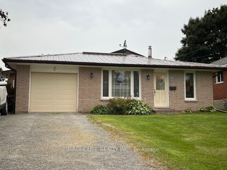 8 Waddell St, Brock, Ontario, Sunderland