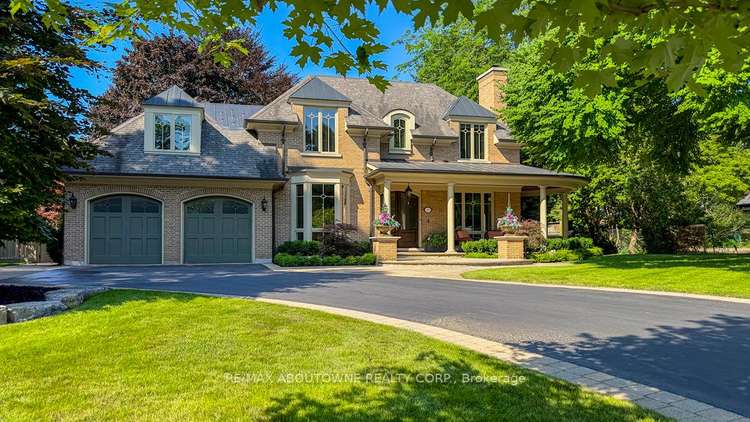 282 Dalewood Dr, Oakville, Ontario, Eastlake