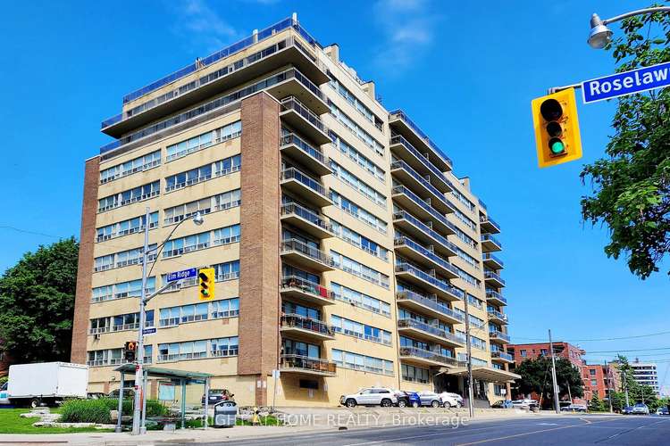 2500 Bathurst St, Toronto, Ontario, Forest Hill North