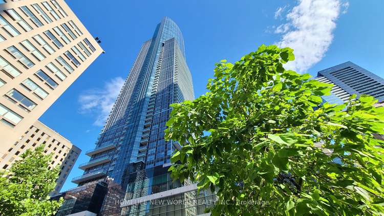 386 Yonge St, Toronto, Ontario, Bay Street Corridor