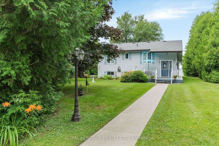 230 Parkview Rd, Prince Edward County, Ontario, Ameliasburgh