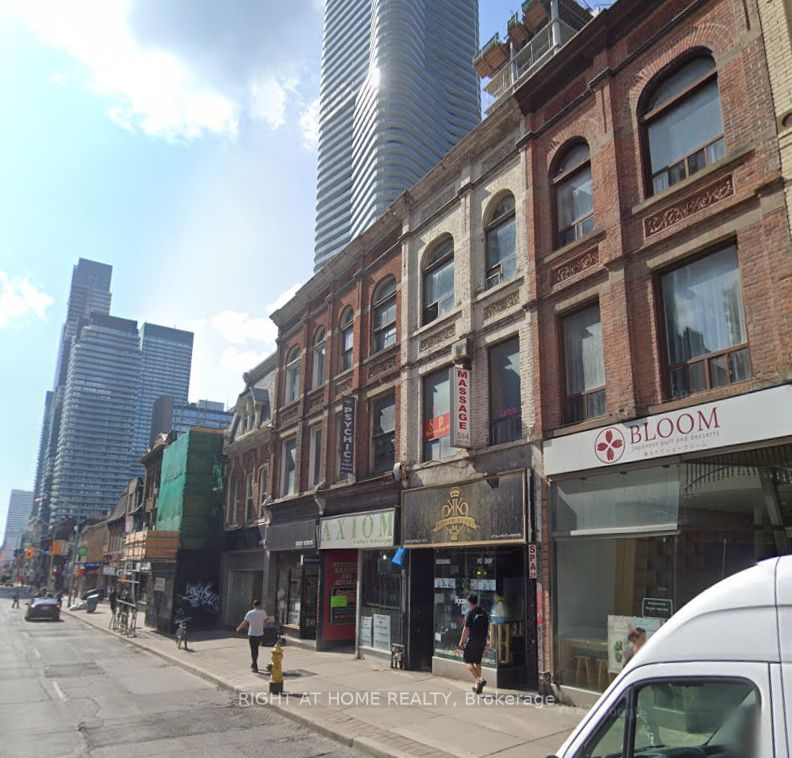 594 Yonge St, Toronto, Ontario, Church-Yonge Corridor