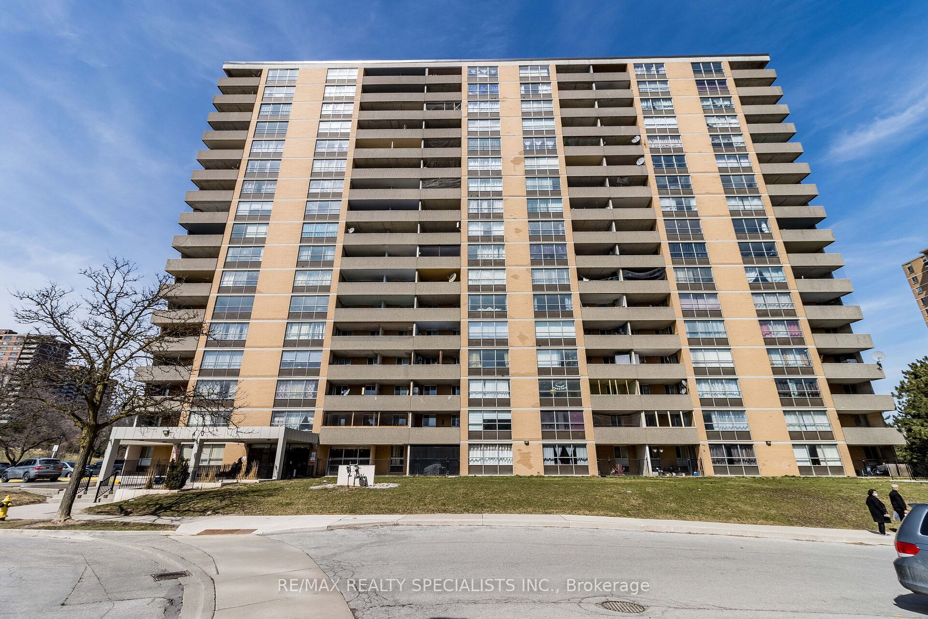 40 Panorama Crt, Toronto, Ontario, Mount Olive-Silverstone-Jamestown