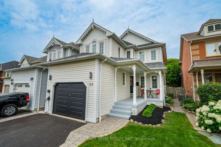 22 Wells Cres, Whitby, Ontario, Brooklin