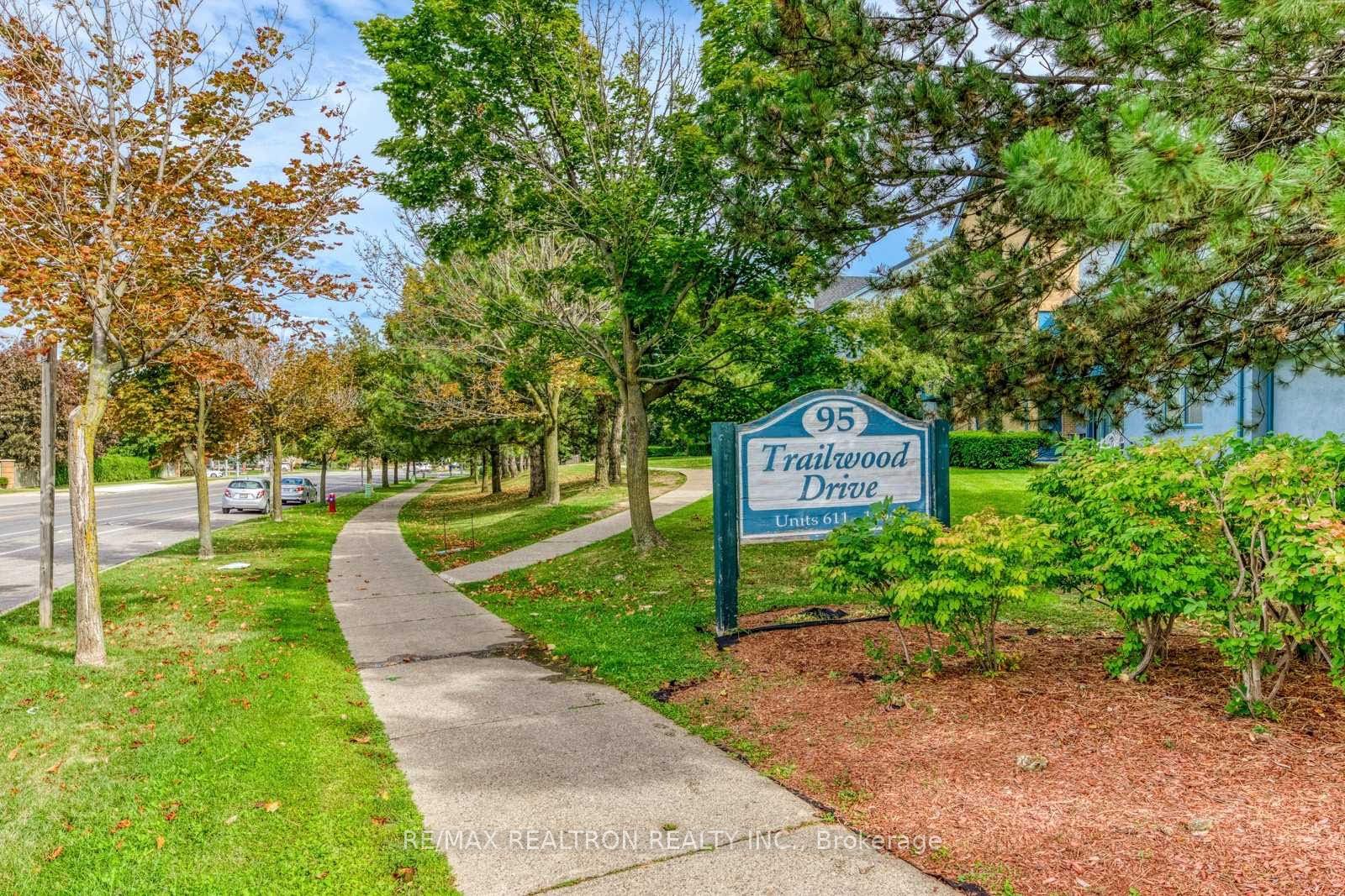 95 Trailwood Dr, Mississauga, Ontario, Hurontario