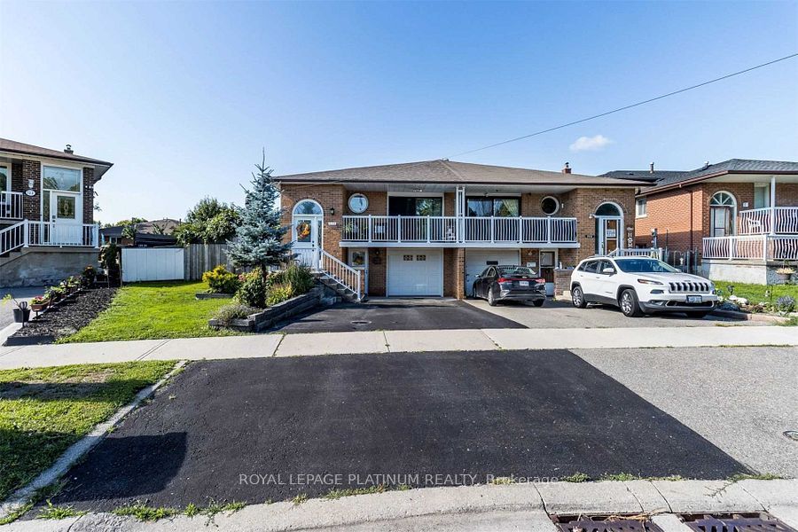 324 Royal Salisbury Way, Brampton, Ontario, Madoc