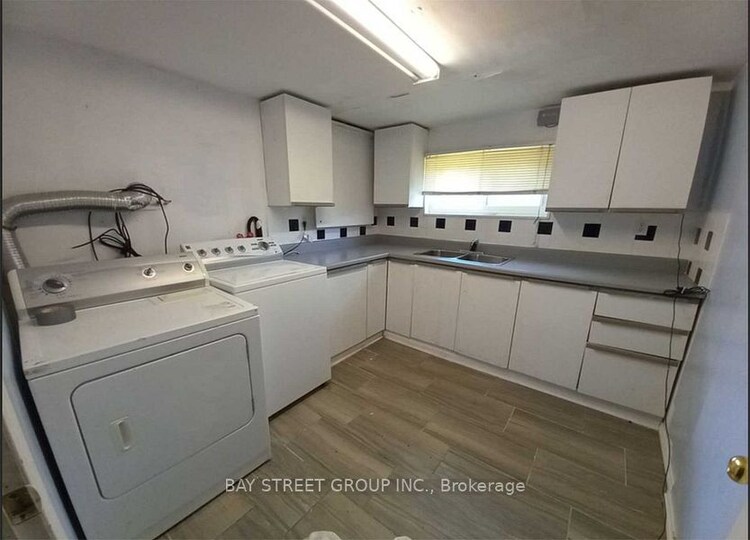63 Mammoth Hall Tr, Toronto, Ontario, Malvern