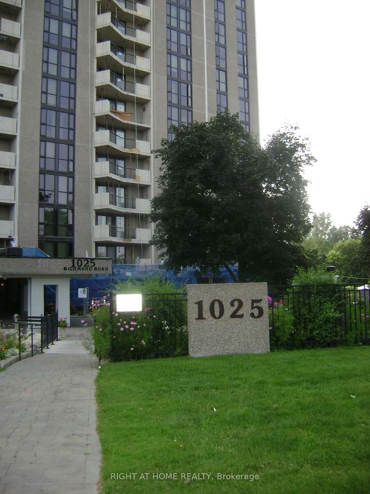 1025 Richmond Rd, Ottawa, Ontario, Ottawa