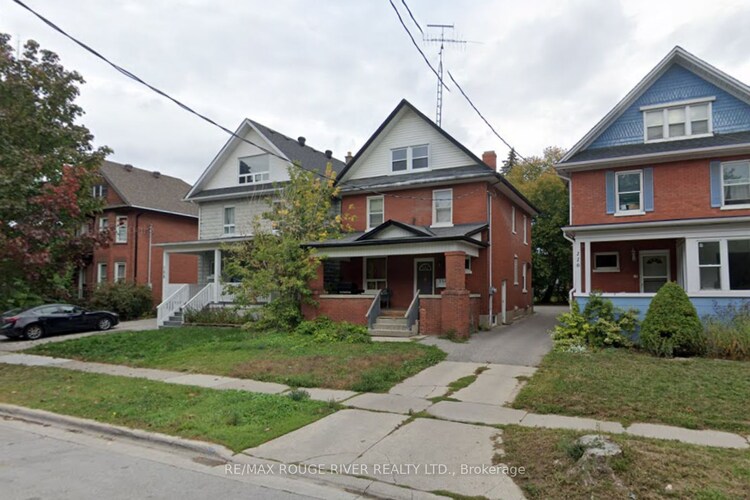 112 Brock St E, Oshawa, Ontario, O'Neill