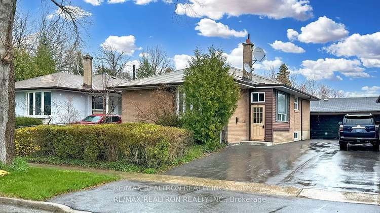 25 Mid Pines Rd, Toronto, Ontario, Woburn