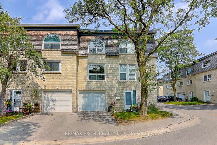 17 Courville Coach Way, Toronto, Ontario, Pleasant View