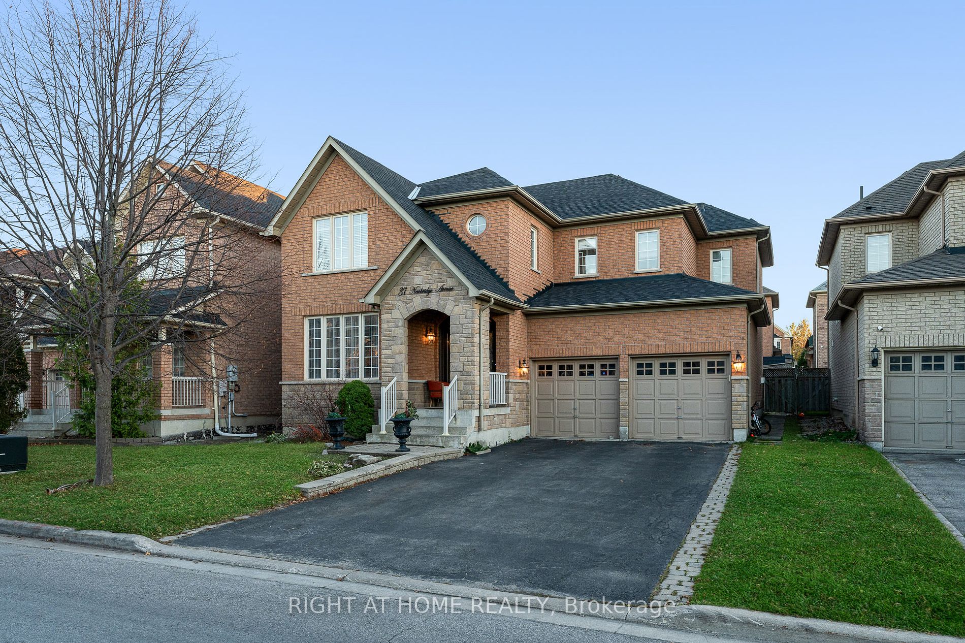 37 Newbridge Ave, Richmond Hill, Ontario, Oak Ridges