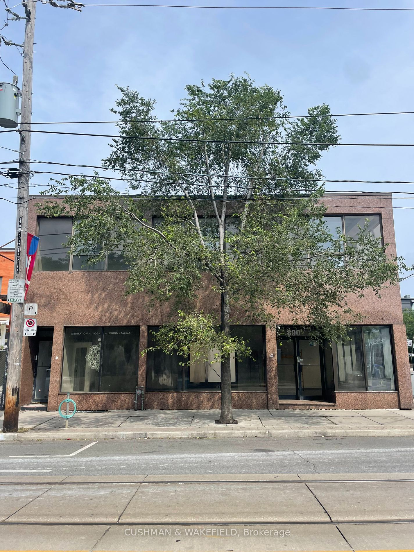 890 Dundas St W, Toronto, Ontario, Trinity-Bellwoods