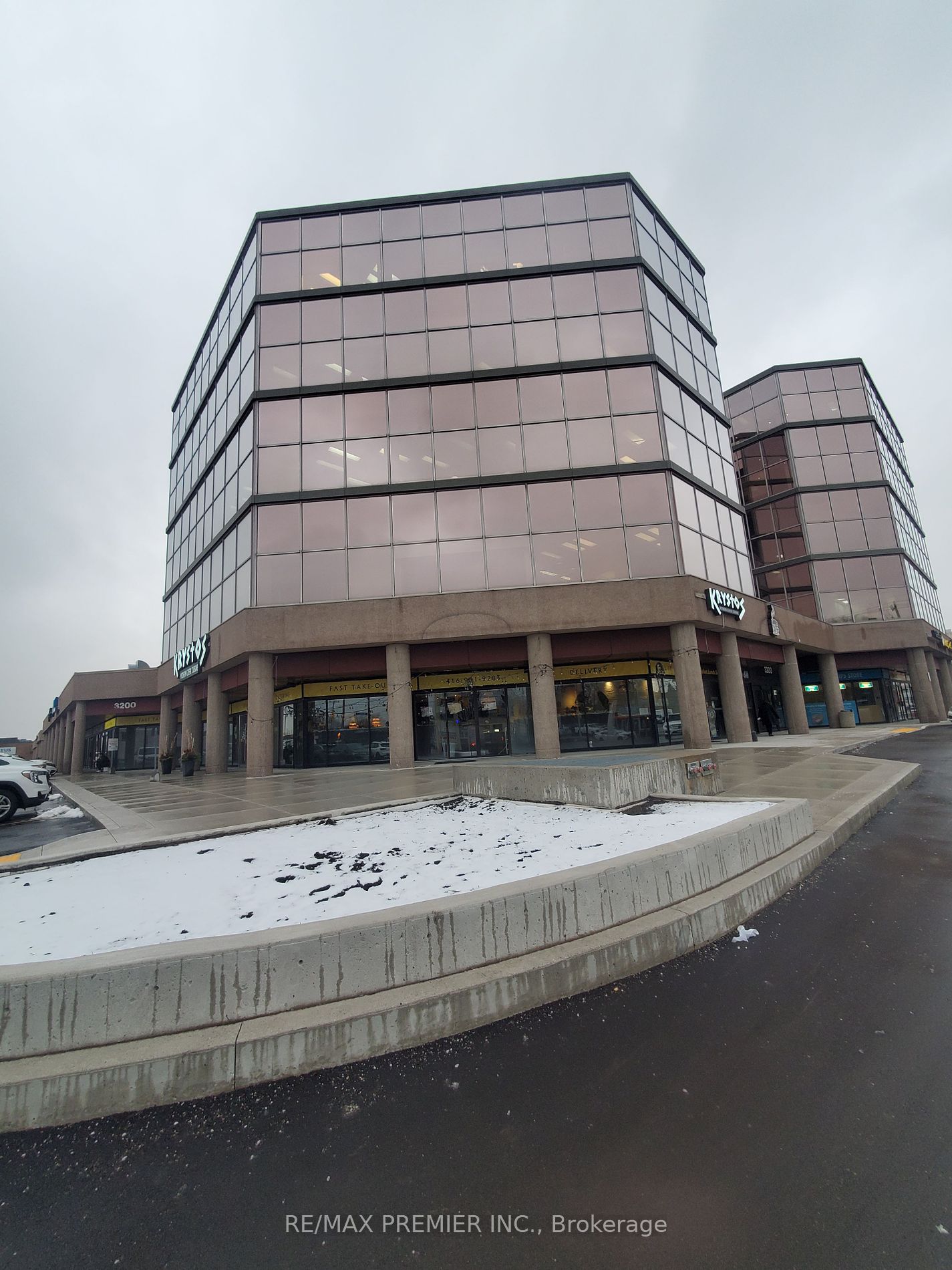 3200 DUFFERIN St, Toronto, Ontario, Yorkdale-Glen Park