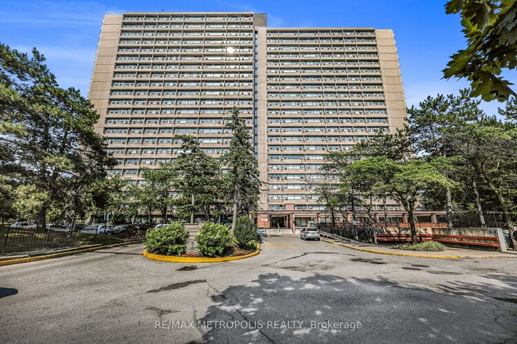 100 Leeward Glwy, Toronto, Ontario, Flemingdon Park