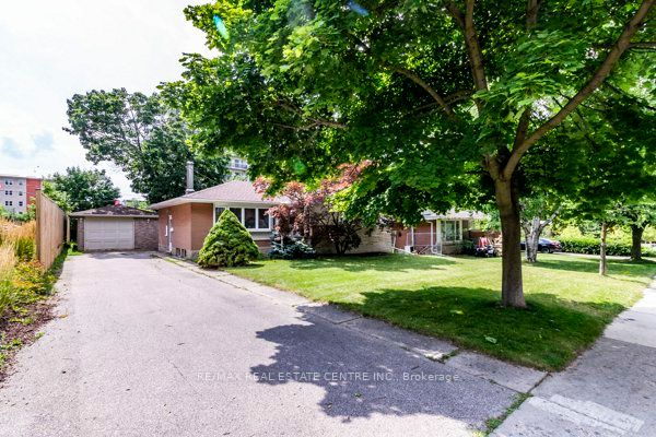 273 Sunview St, Waterloo, Ontario, 