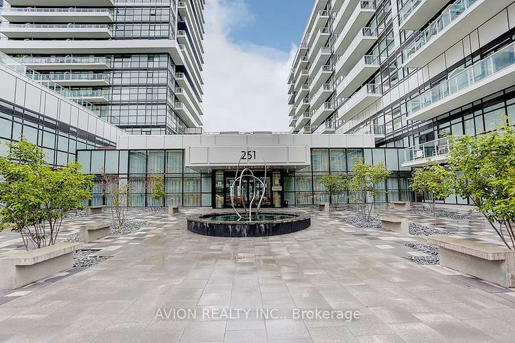 251 Manitoba St W, Toronto, Ontario, Mimico