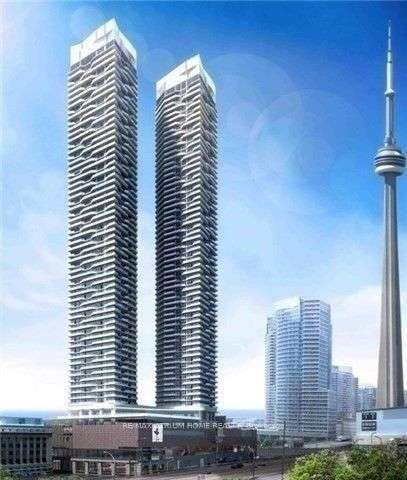 100 Harbour St, Toronto, Ontario, Waterfront Communities C1