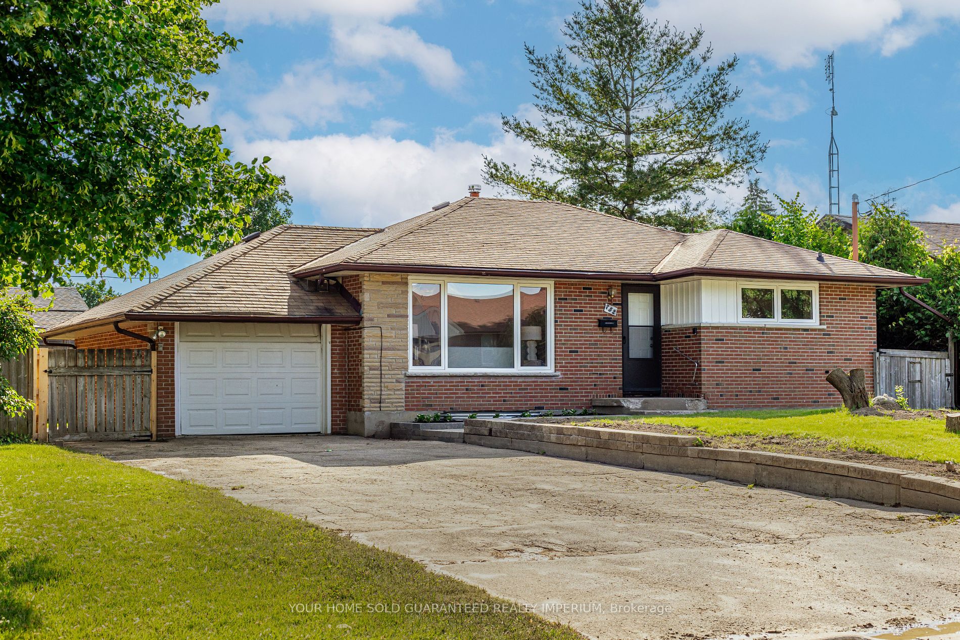 752 Glenforest St, Oshawa, Ontario, Northglen