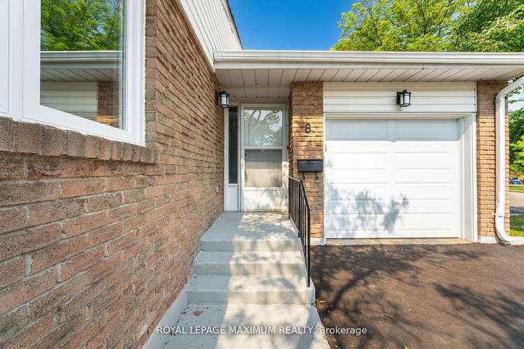 8 Giles Crt, Toronto, Ontario, Mount Olive-Silverstone-Jamestown