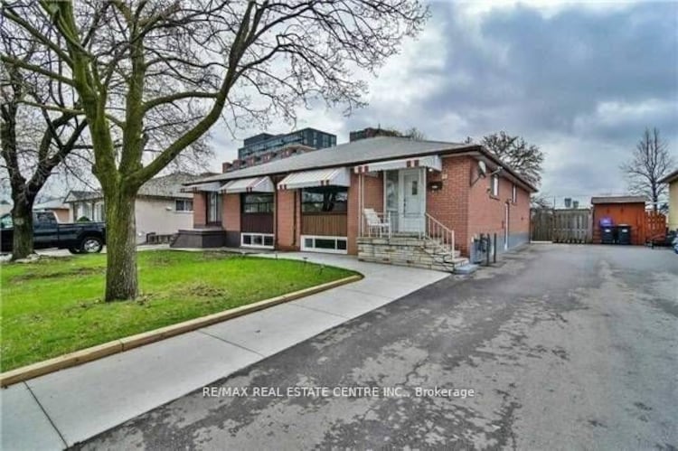 23 Avondale Blvd, Brampton, Ontario, Avondale