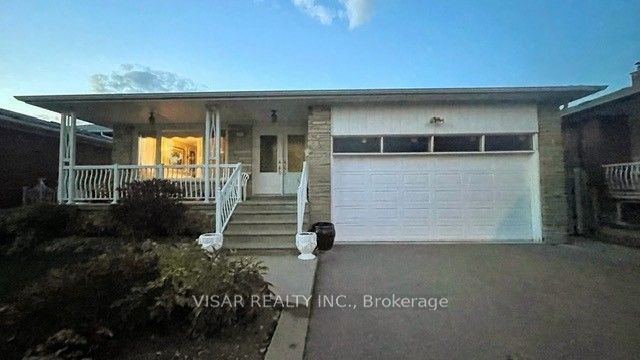 68 Bickerton Cres, Toronto, Ontario, Pleasant View