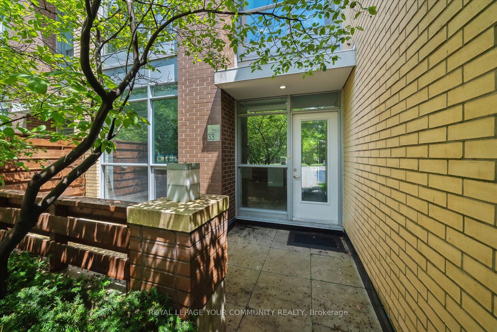 33 Singer Crt, Toronto, Ontario, Don Valley Village