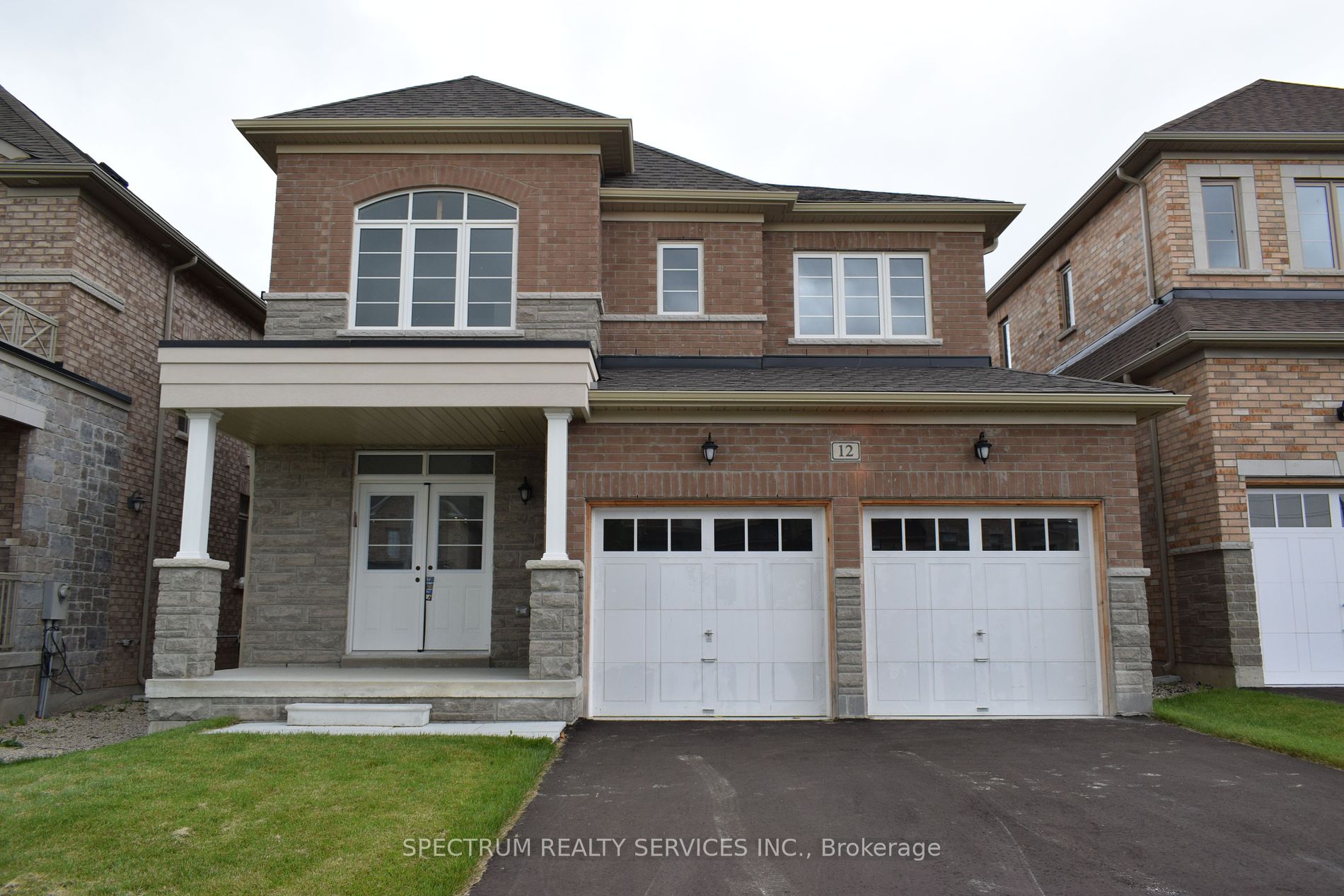 12 Barrow Ave, Bradford West Gwillimbury, Ontario, Bradford