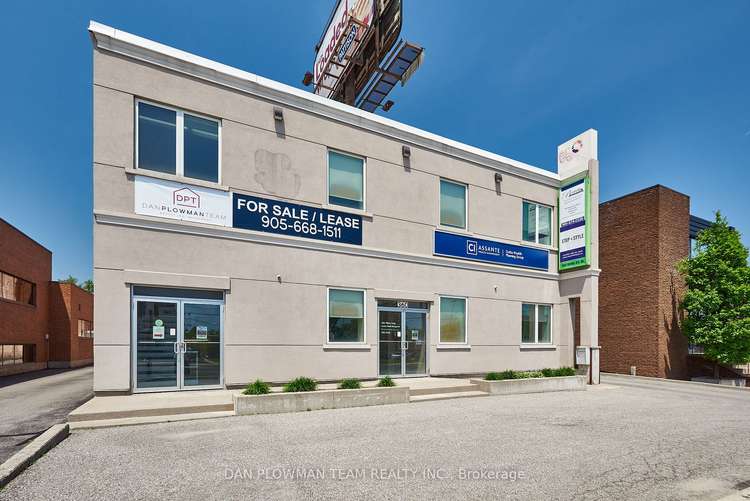 360 King St W, Oshawa, Ontario, Central