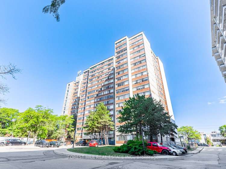 3000 Bathurst St, Toronto, Ontario, Englemount-Lawrence