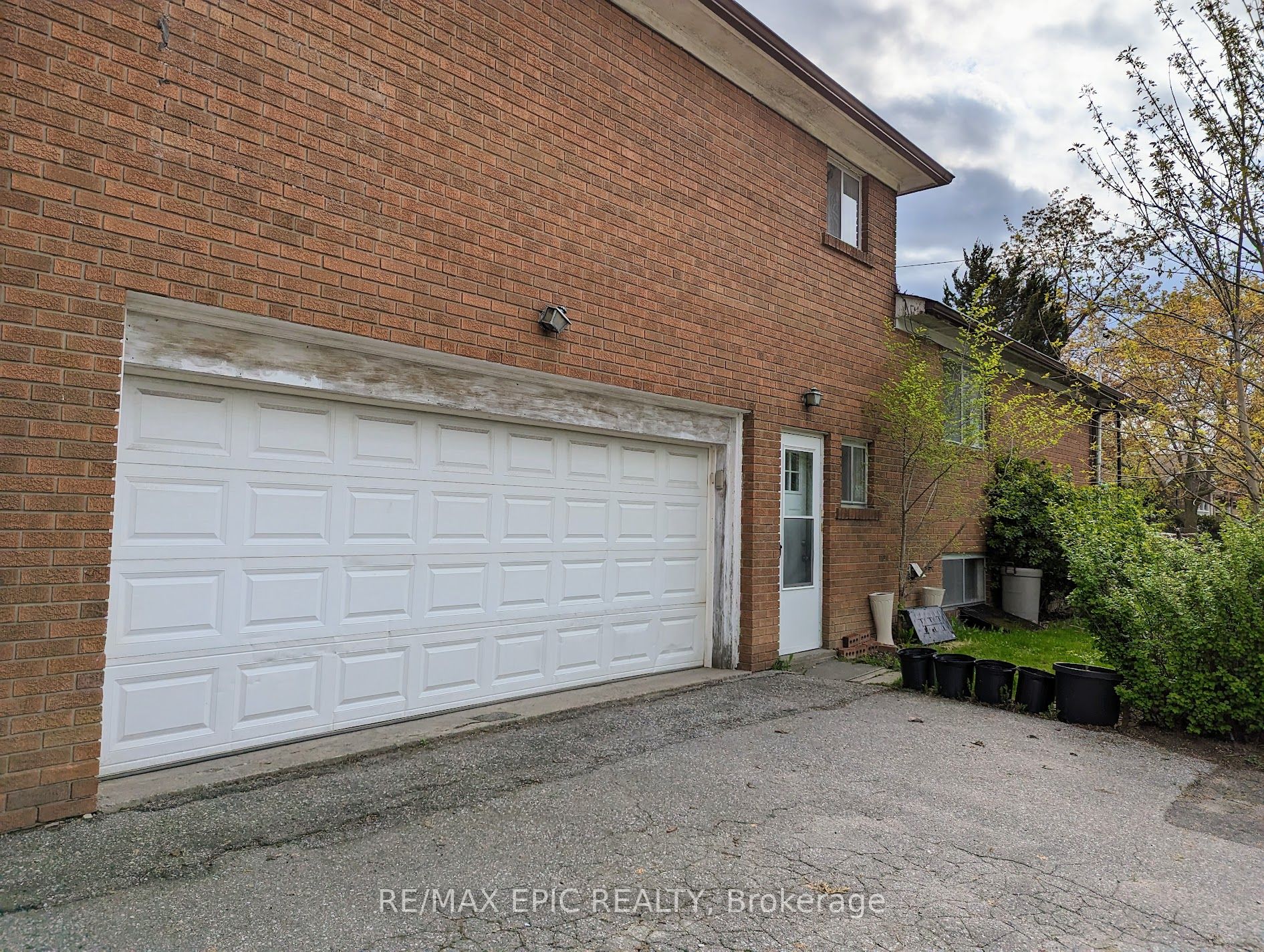 39 Stonedene Blvd, Toronto, Ontario, Westminster-Branson