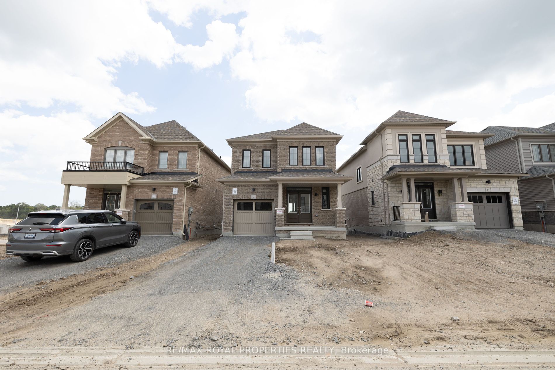 7 Salmon Cres, Clarington, Ontario, Newcastle