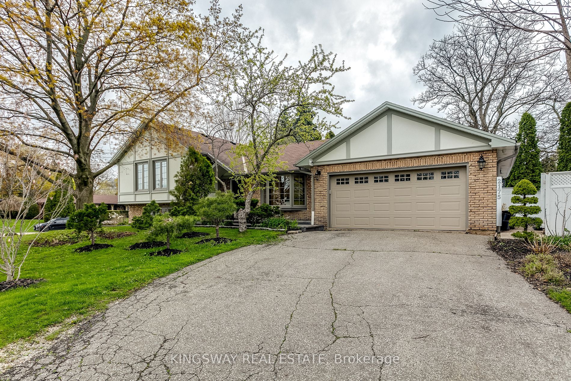 2175 Rebecca St, Oakville, Ontario, Bronte West