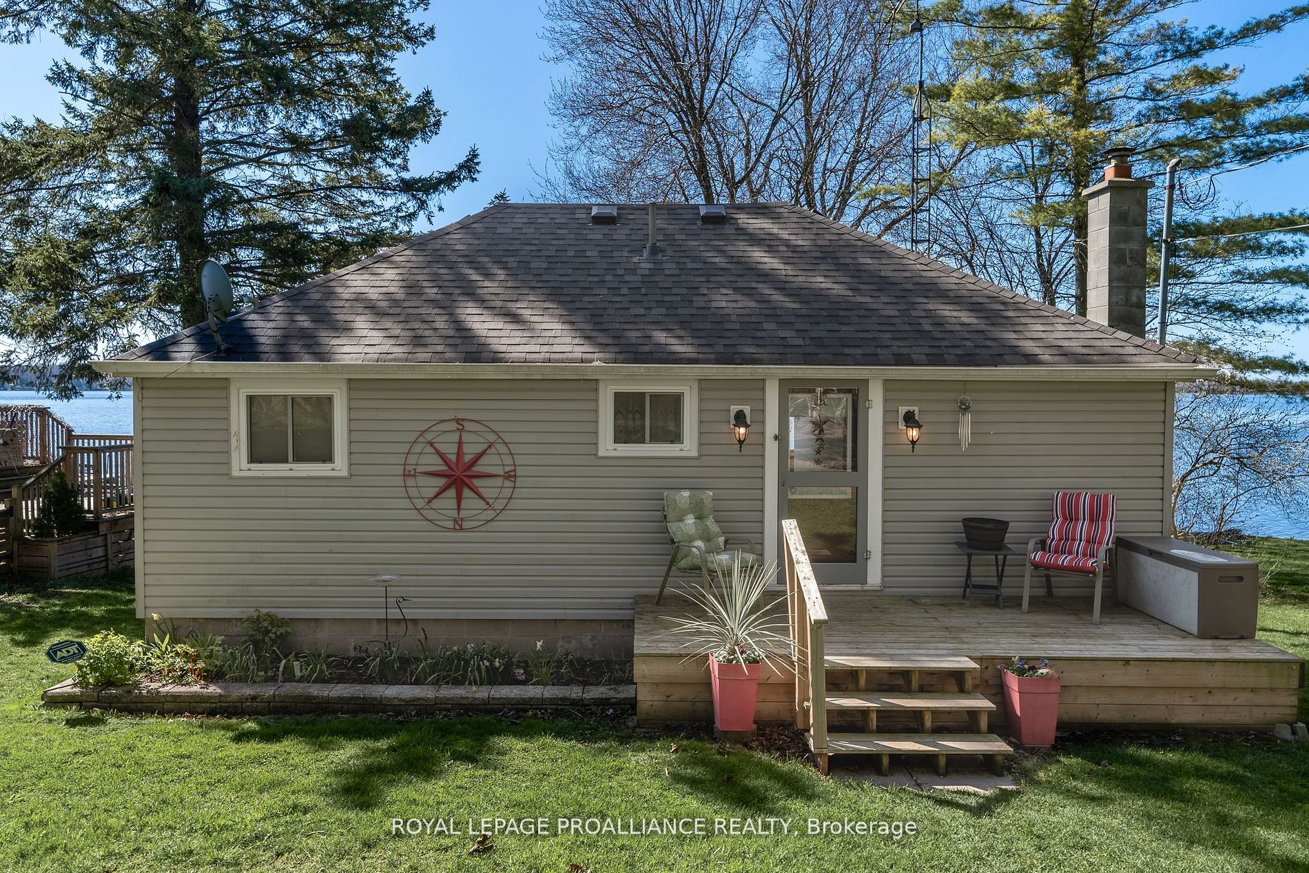 1051 Lakeside Dr, Prince Edward County, Ontario, Ameliasburgh