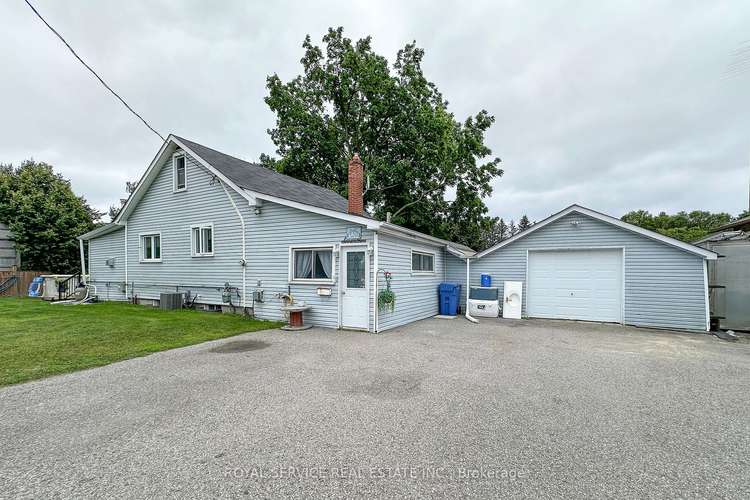 17 Toronto St, Clarington, Ontario, Newcastle