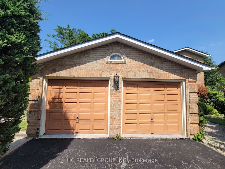 18 LIPPINCOTT Crt, Richmond Hill, Ontario, North Richvale