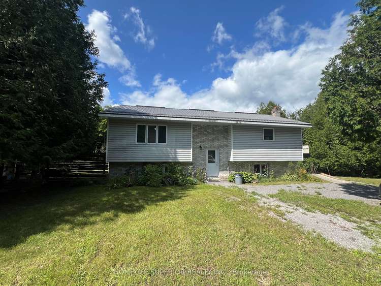 985 Twiddy Rd, Madoc, Ontario, 