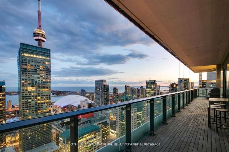 224 King St W, Toronto, Ontario, Waterfront Communities C1