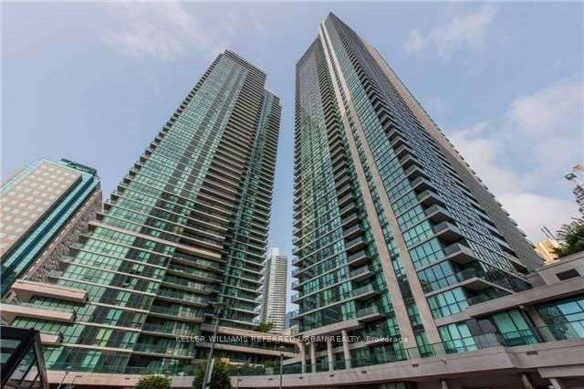 18 Harbour St, Toronto, Ontario, Waterfront Communities C1