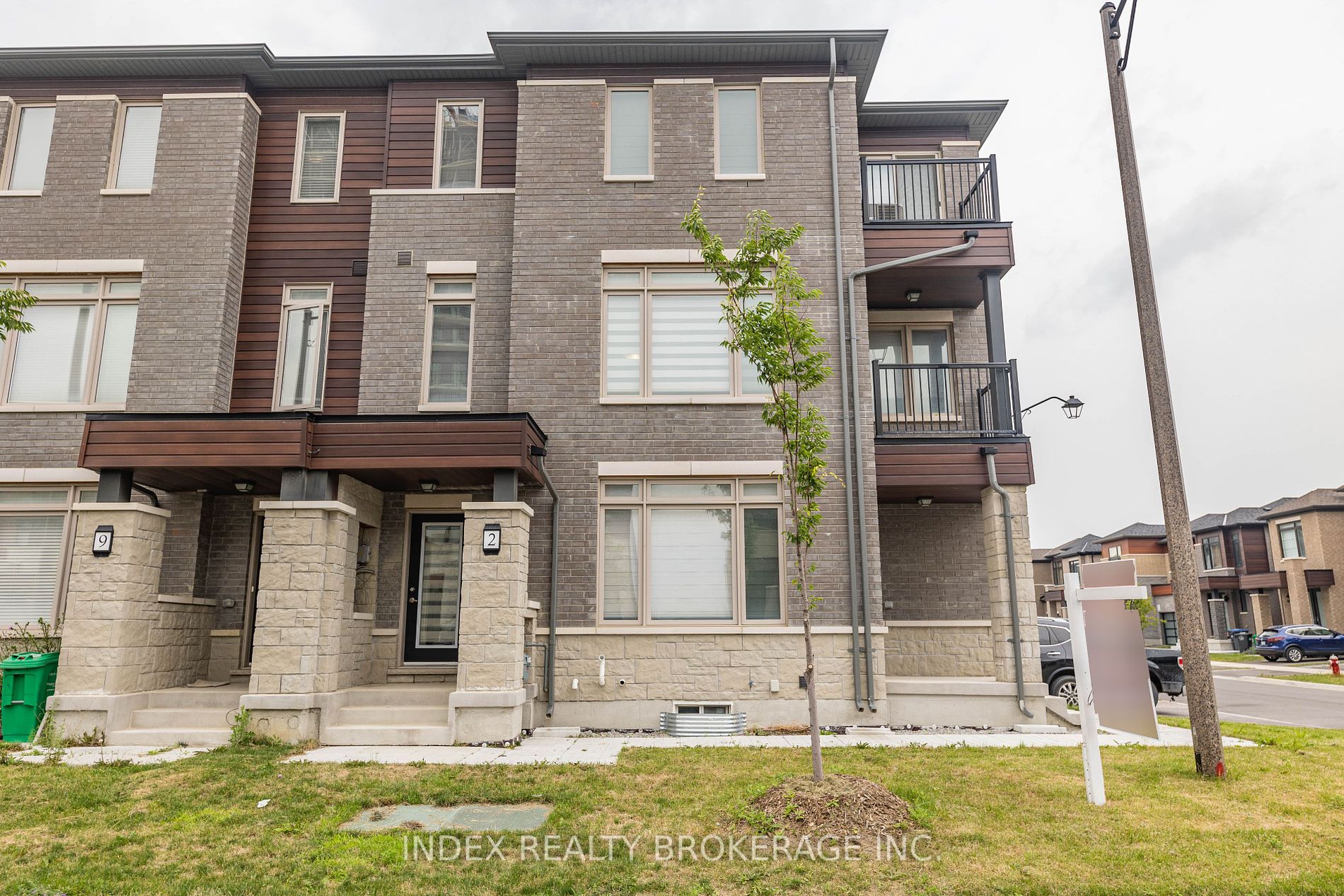 2 Haydrop Rd, Brampton, Ontario, Bram East