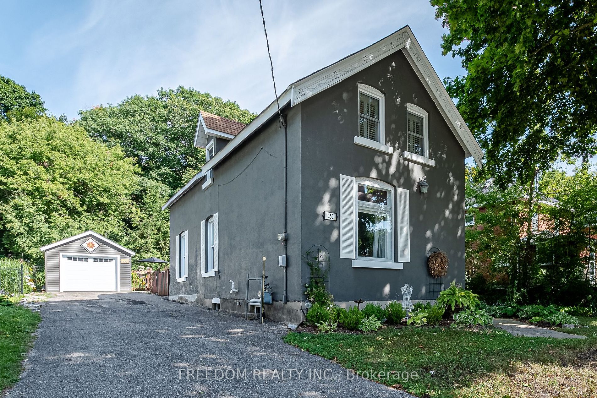 250 Harvey St, Orillia, Ontario, Orillia